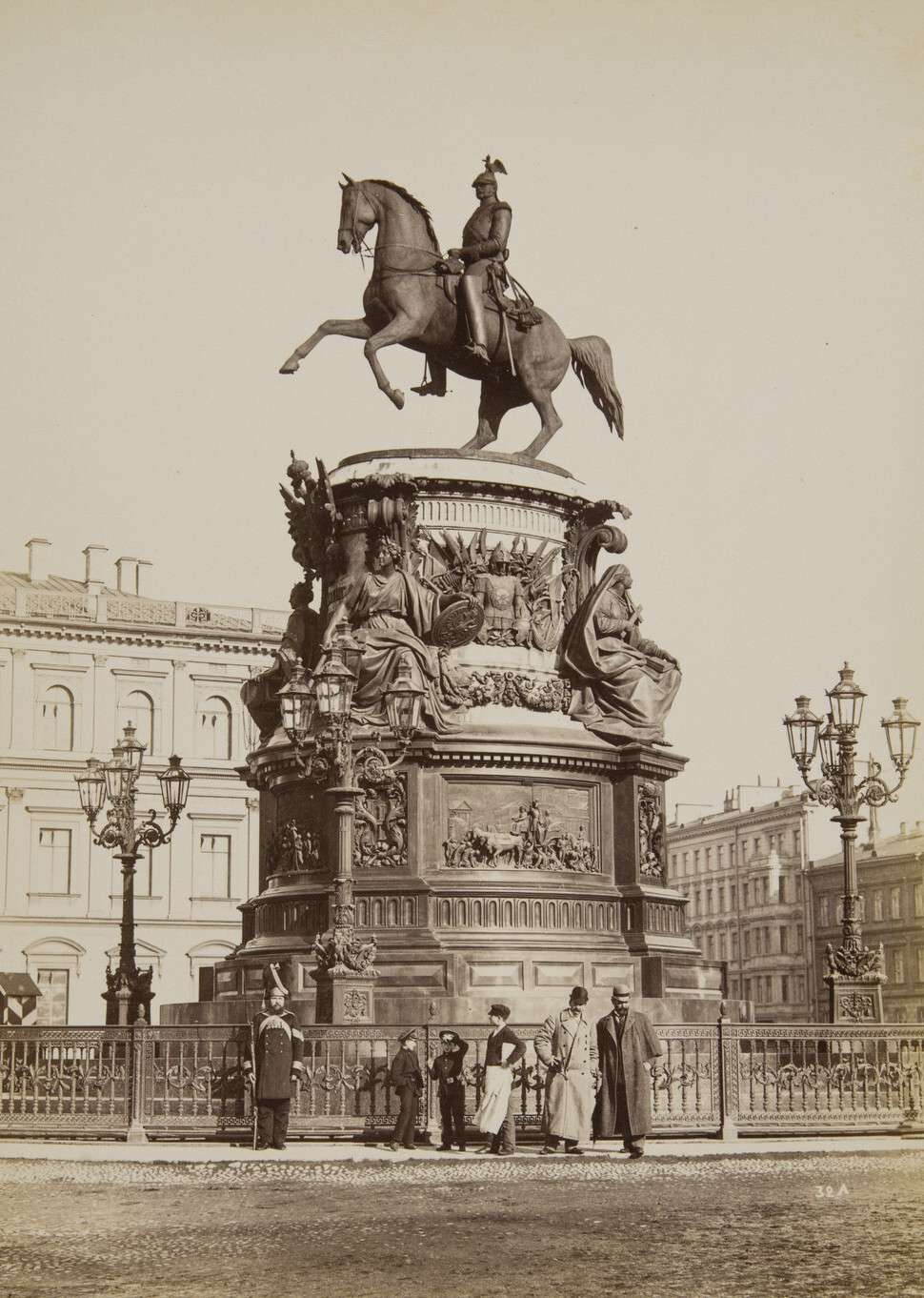 Ателье «Братья Де Жон», издание А. Фельтена. 
 

Памятник Николаю I, 1880–90‑е 
 