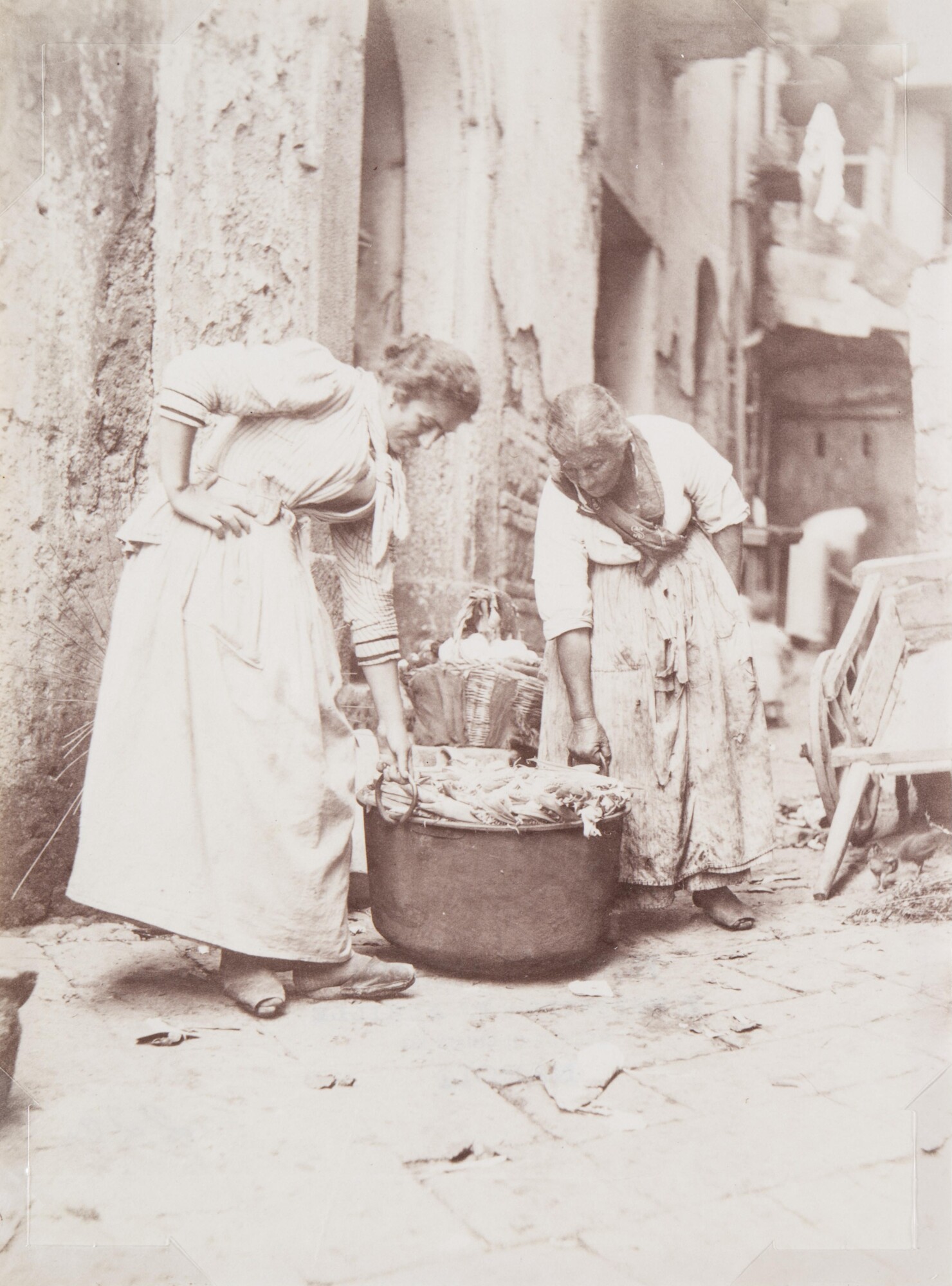 Фотоателье Эспозито. 
 

Неаполитанки, 1870–1890‑е 

Альбуминовый отпечаток 