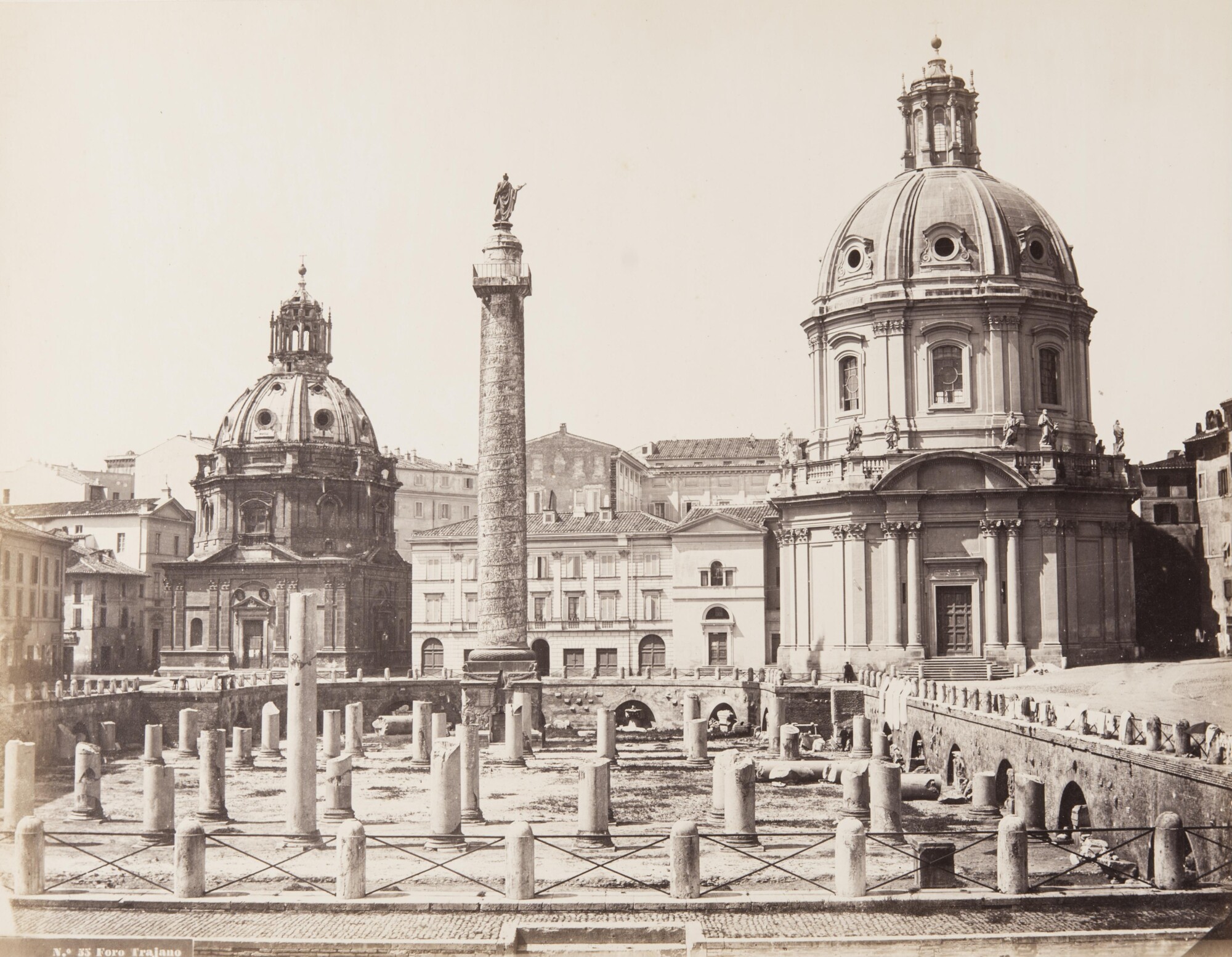 Альтобелли и Молинс. 
 

Форум Траяна и колонна Траяна, 1860–1865 

Альбуминовый отпечаток 