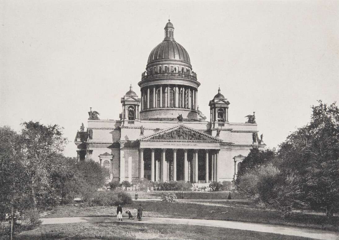 Карл Булла. 
 

Исаакиевский собор со стороны Сенатской площади, 1900‑е 

РОСФОТО 